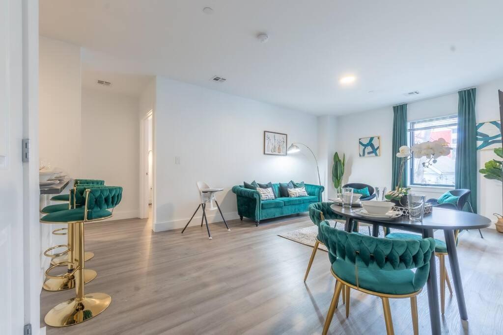 2 Bedroom 2 Bath Suite, Near American Dream And The Airport, Free Parking, King Bed And 2 Queen Beds, Washer And Dryer Orange Esterno foto